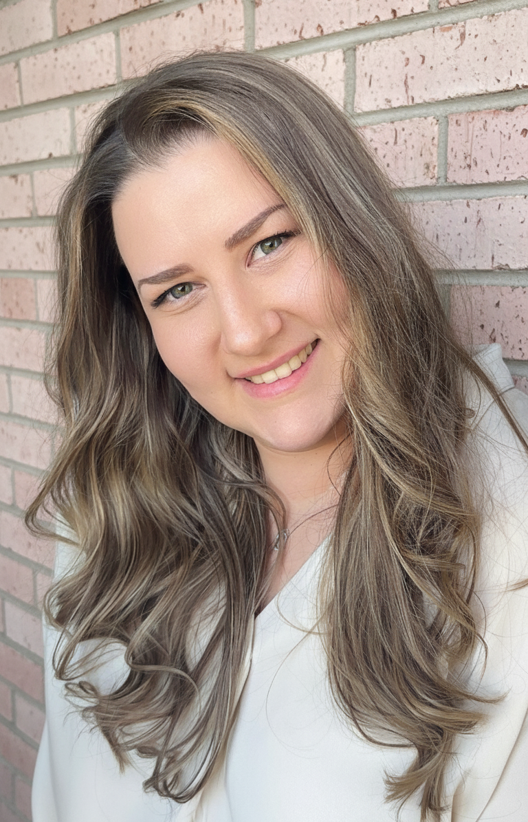 Yoana Leusin, founder and coach